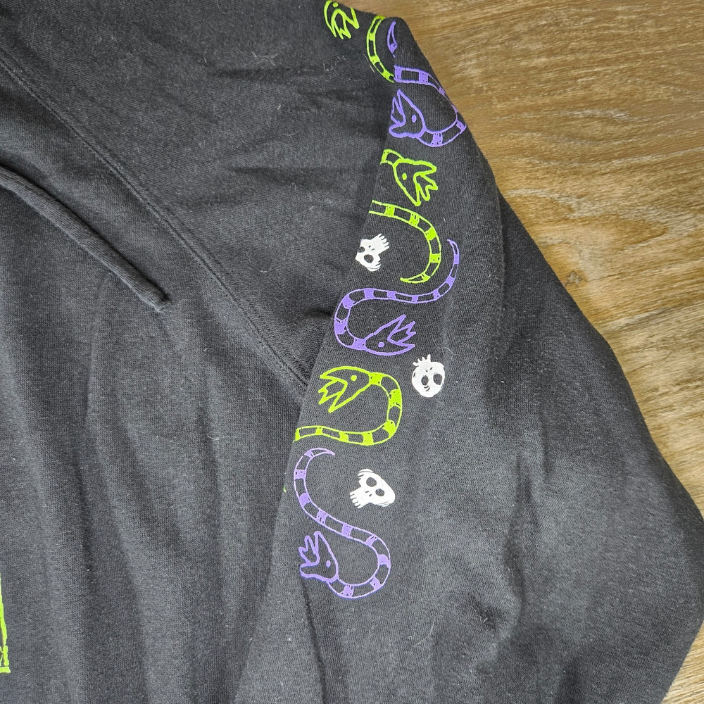 Torrid Beetlejuice Hoodie Womens 3XL Strange Unusual Black Fleece Pullover Goth - Picture 4 of 9